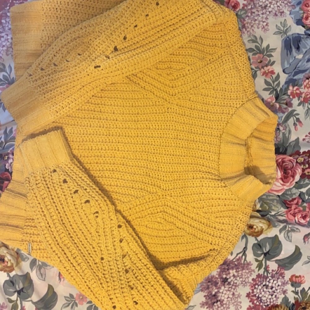 Yellow sweater